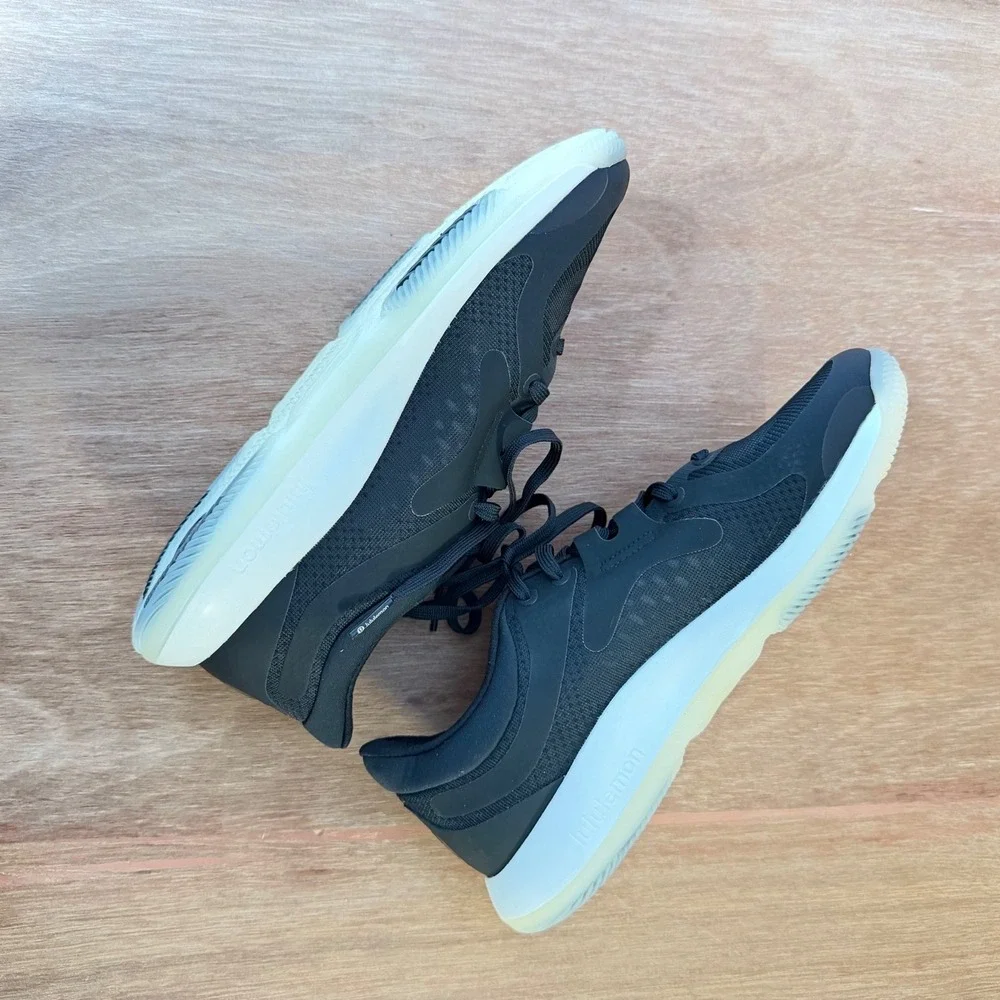 Lululemon strongfeel‎ train Womens 8.5 Workout Shoes Black sneaker lace up gym